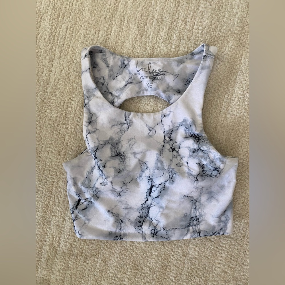 Lulu’s marble sports bra high neck